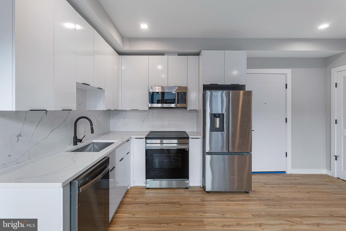 1358 FLORIDA AVE NE #204, WASHINGTON, District Of Columbia 20002, 1 Bedroom Bedrooms, ,1 BathroomBathrooms,Residential,For sale,1358 FLORIDA AVE NE #204,DCDC2199234 MLS # DCDC2199234