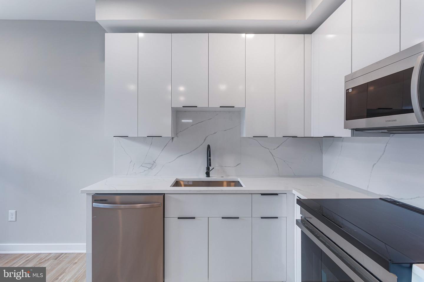 1358 FLORIDA AVE NE #204, WASHINGTON, District Of Columbia 20002, 1 Bedroom Bedrooms, ,1 BathroomBathrooms,Residential,For sale,1358 FLORIDA AVE NE #204,DCDC2199234 MLS # DCDC2199234