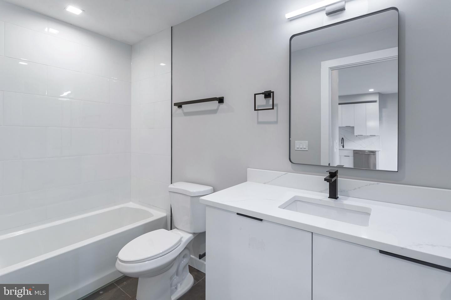 1358 FLORIDA AVE NE #204, WASHINGTON, District Of Columbia 20002, 1 Bedroom Bedrooms, ,1 BathroomBathrooms,Residential,For sale,1358 FLORIDA AVE NE #204,DCDC2199234 MLS # DCDC2199234