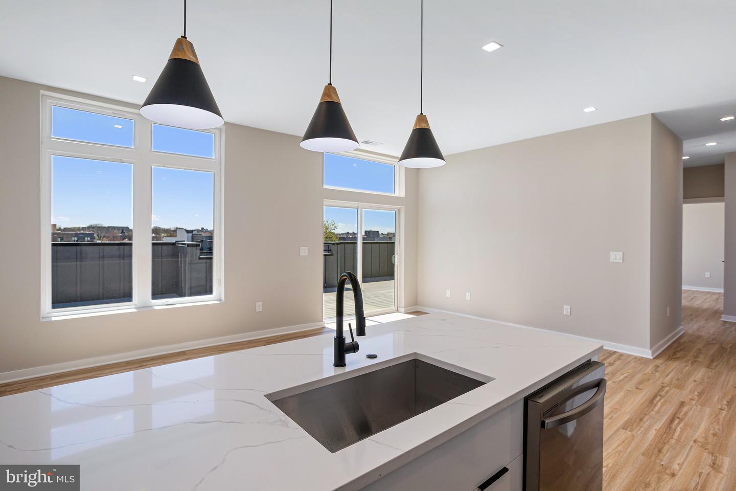 1358 FLORIDA AVE NE #PH02, WASHINGTON, District Of Columbia 20002, 3 Bedrooms Bedrooms, ,2 BathroomsBathrooms,Residential,For sale,1358 FLORIDA AVE NE #PH02,DCDC2199238 MLS # DCDC2199238