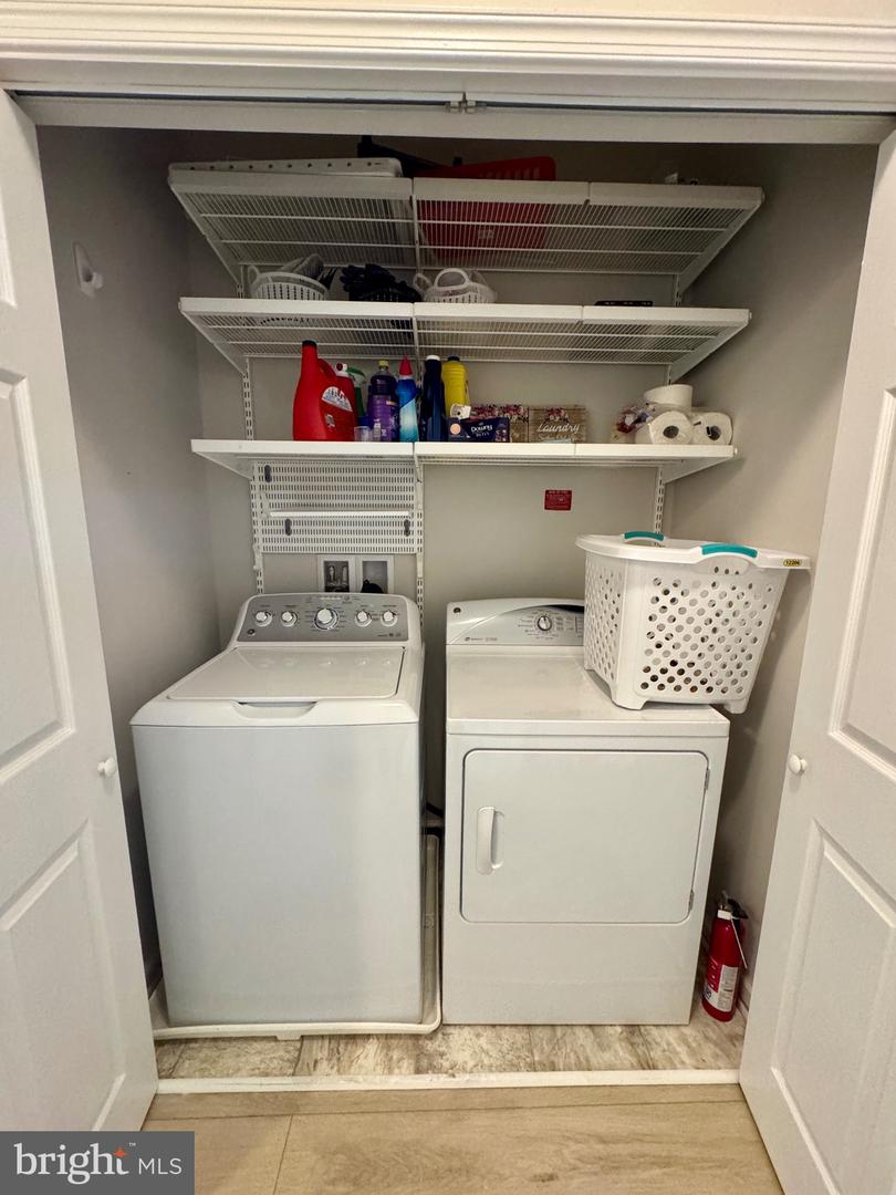 43168 WEALDSTONE TER, ASHBURN, Virginia 20148, 3 Bedrooms Bedrooms, ,2 BathroomsBathrooms,Residential,For sale,43168 WEALDSTONE TER,VALO2095698 MLS # VALO2095698