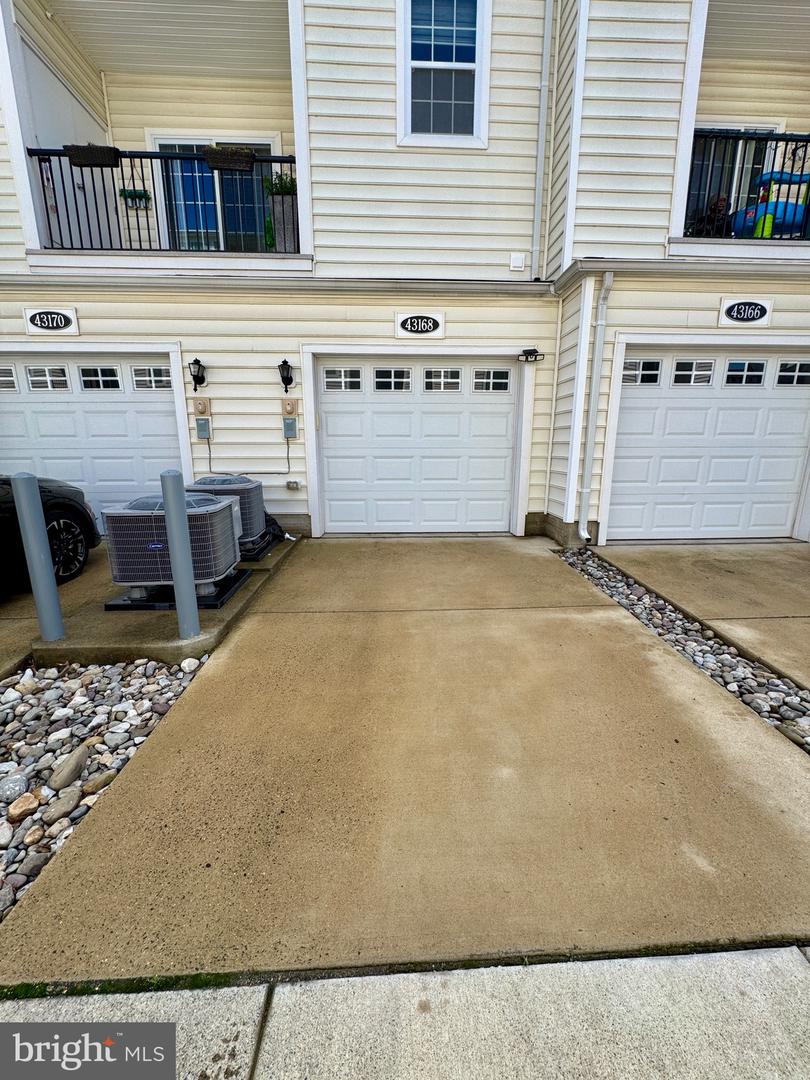 43168 WEALDSTONE TER, ASHBURN, Virginia 20148, 3 Bedrooms Bedrooms, ,2 BathroomsBathrooms,Residential,For sale,43168 WEALDSTONE TER,VALO2095698 MLS # VALO2095698