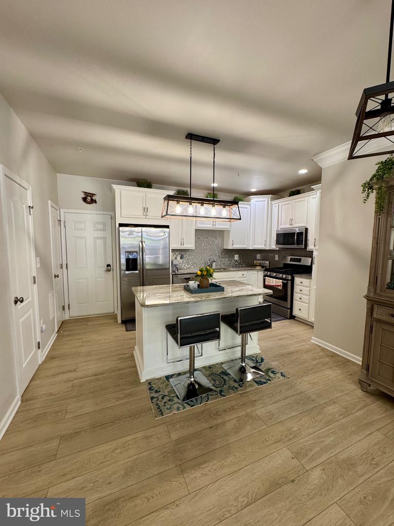 43168 WEALDSTONE TER, ASHBURN, Virginia 20148, 3 Bedrooms Bedrooms, ,2 BathroomsBathrooms,Residential,For sale,43168 WEALDSTONE TER,VALO2095698 MLS # VALO2095698