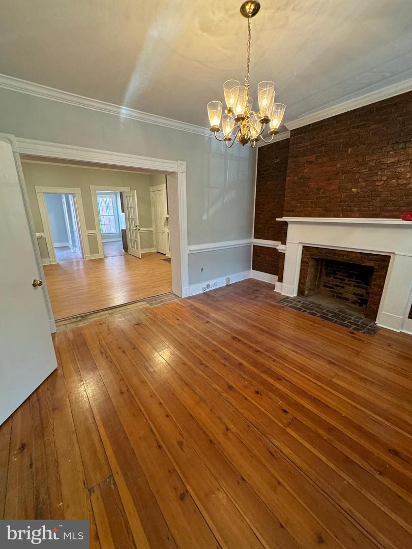 214 S BRADDOCK ST, WINCHESTER, Virginia 22601, 5 Bedrooms Bedrooms, ,2 BathroomsBathrooms,Residential,For sale,214 S BRADDOCK ST,VAWI2007628 MLS # VAWI2007628