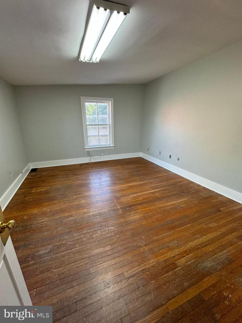 214 S BRADDOCK ST, WINCHESTER, Virginia 22601, 5 Bedrooms Bedrooms, ,2 BathroomsBathrooms,Residential,For sale,214 S BRADDOCK ST,VAWI2007628 MLS # VAWI2007628