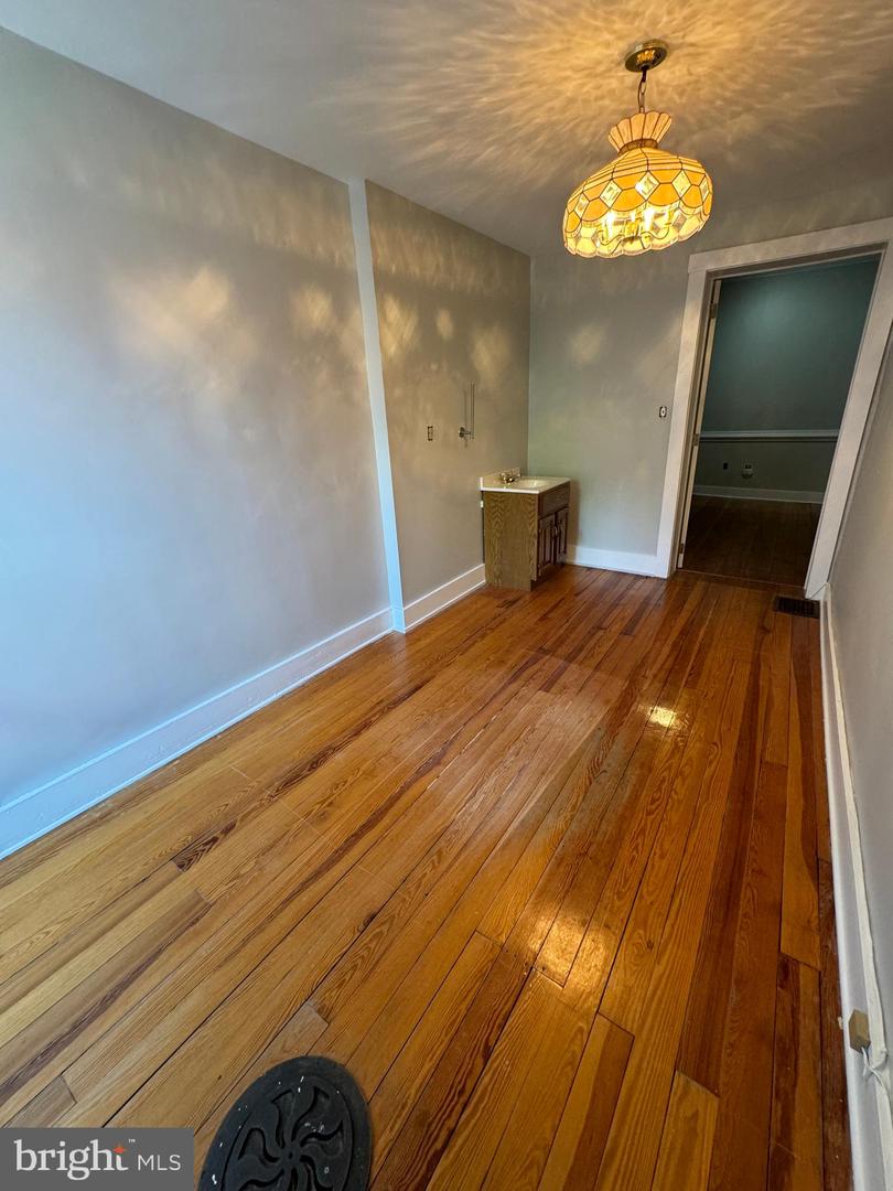 214 S BRADDOCK ST, WINCHESTER, Virginia 22601, 5 Bedrooms Bedrooms, ,2 BathroomsBathrooms,Residential,For sale,214 S BRADDOCK ST,VAWI2007628 MLS # VAWI2007628
