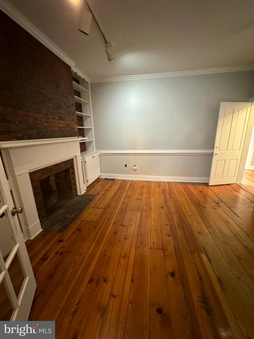 214 S BRADDOCK ST, WINCHESTER, Virginia 22601, 5 Bedrooms Bedrooms, ,2 BathroomsBathrooms,Residential,For sale,214 S BRADDOCK ST,VAWI2007628 MLS # VAWI2007628