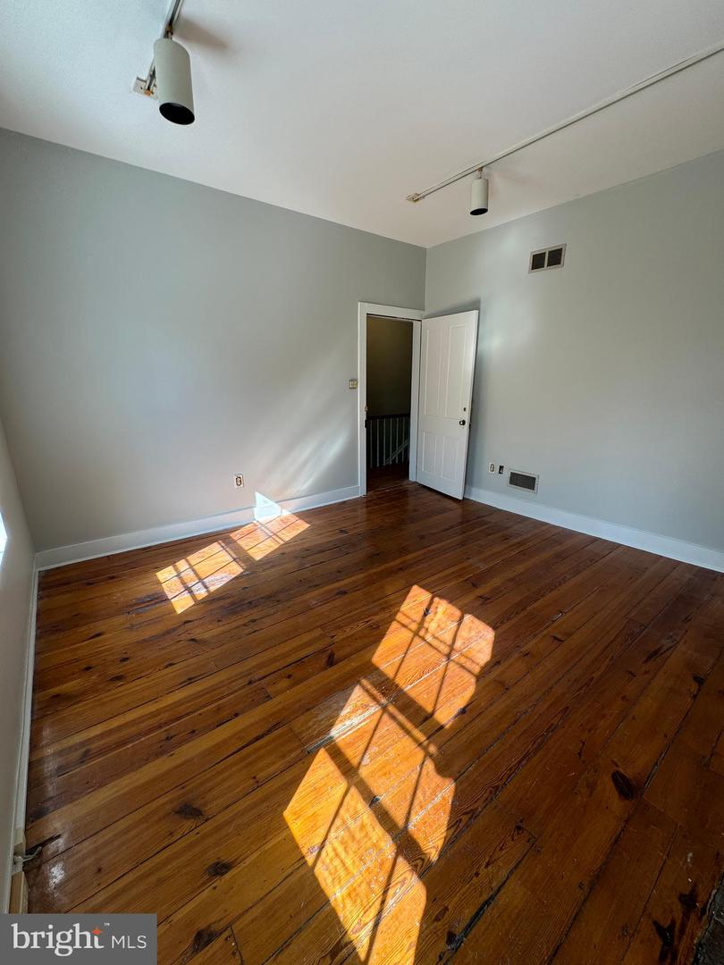 214 S BRADDOCK ST, WINCHESTER, Virginia 22601, 5 Bedrooms Bedrooms, ,2 BathroomsBathrooms,Residential,For sale,214 S BRADDOCK ST,VAWI2007628 MLS # VAWI2007628