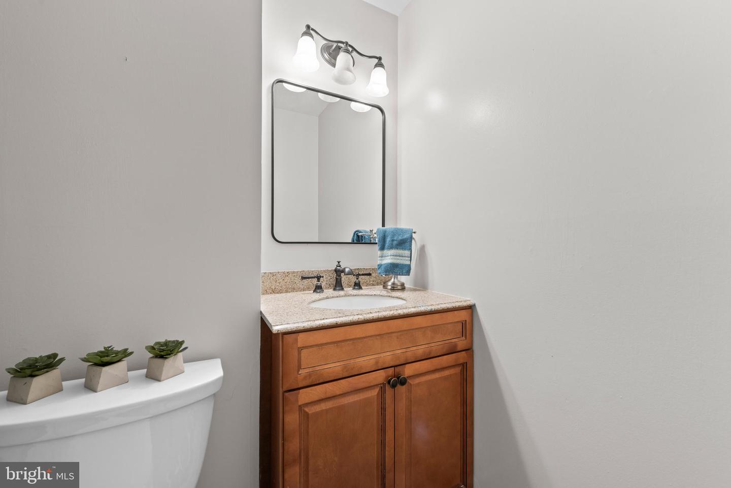9518 CENTER ST, VIENNA, Virginia 22181, 4 Bedrooms Bedrooms, ,3 BathroomsBathrooms,Residential,For sale,9518 CENTER ST,VAFX2238878 MLS # VAFX2238878