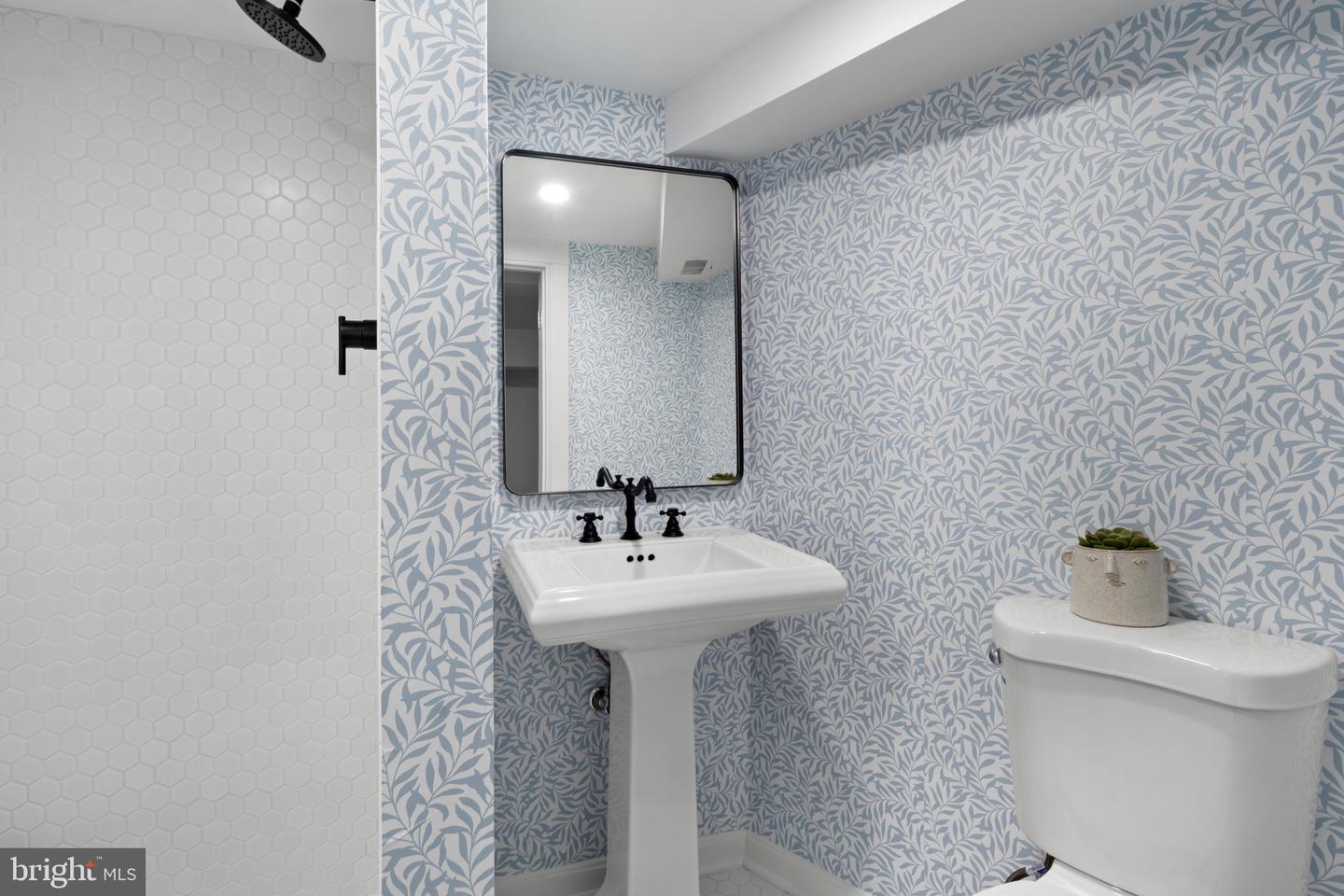 772 HARVARD ST NW, WASHINGTON, District Of Columbia 20001, 4 Bedrooms Bedrooms, ,2 BathroomsBathrooms,Residential,For sale,772 HARVARD ST NW,DCDC2199160 MLS # DCDC2199160
