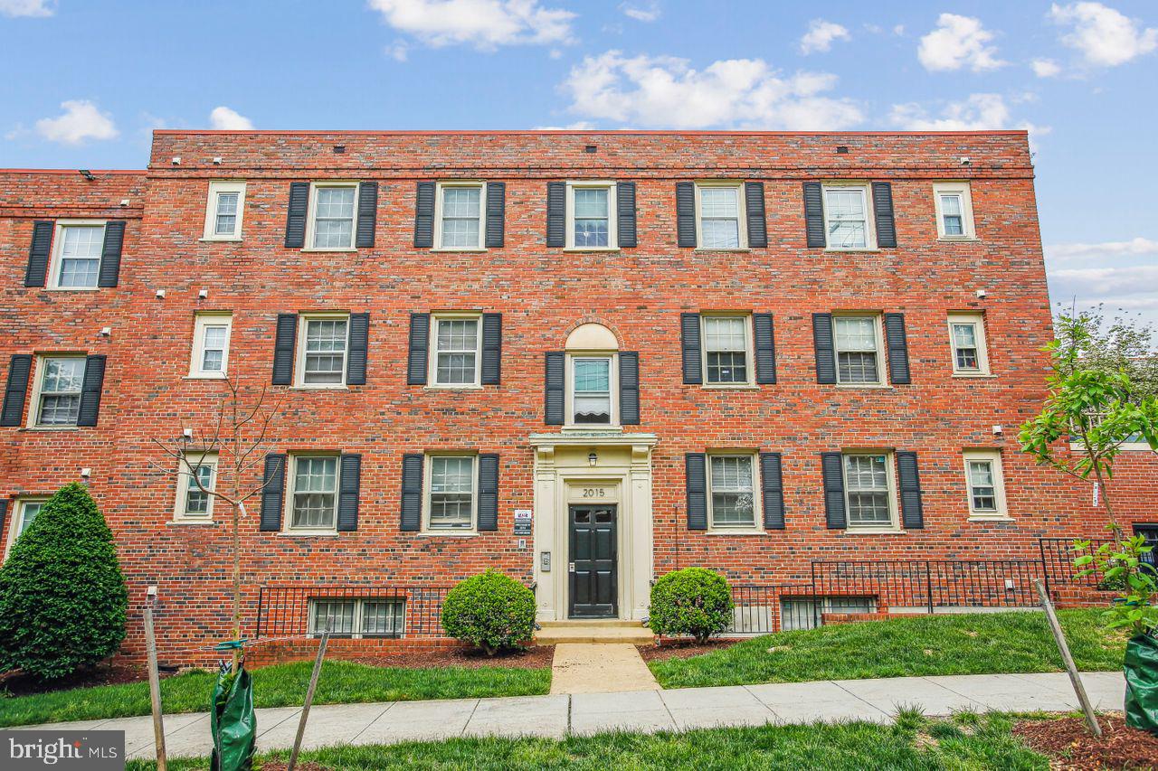 2015 37TH ST SE #301, WASHINGTON, District Of Columbia 20020, 2 Bedrooms Bedrooms, ,1 BathroomBathrooms,Residential,For sale,2015 37TH ST SE #301,DCDC2199132 MLS # DCDC2199132