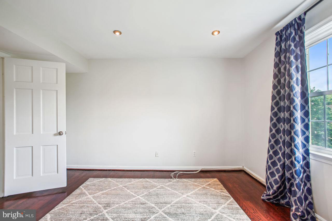 2015 37TH ST SE #301, WASHINGTON, District Of Columbia 20020, 2 Bedrooms Bedrooms, ,1 BathroomBathrooms,Residential,For sale,2015 37TH ST SE #301,DCDC2199132 MLS # DCDC2199132