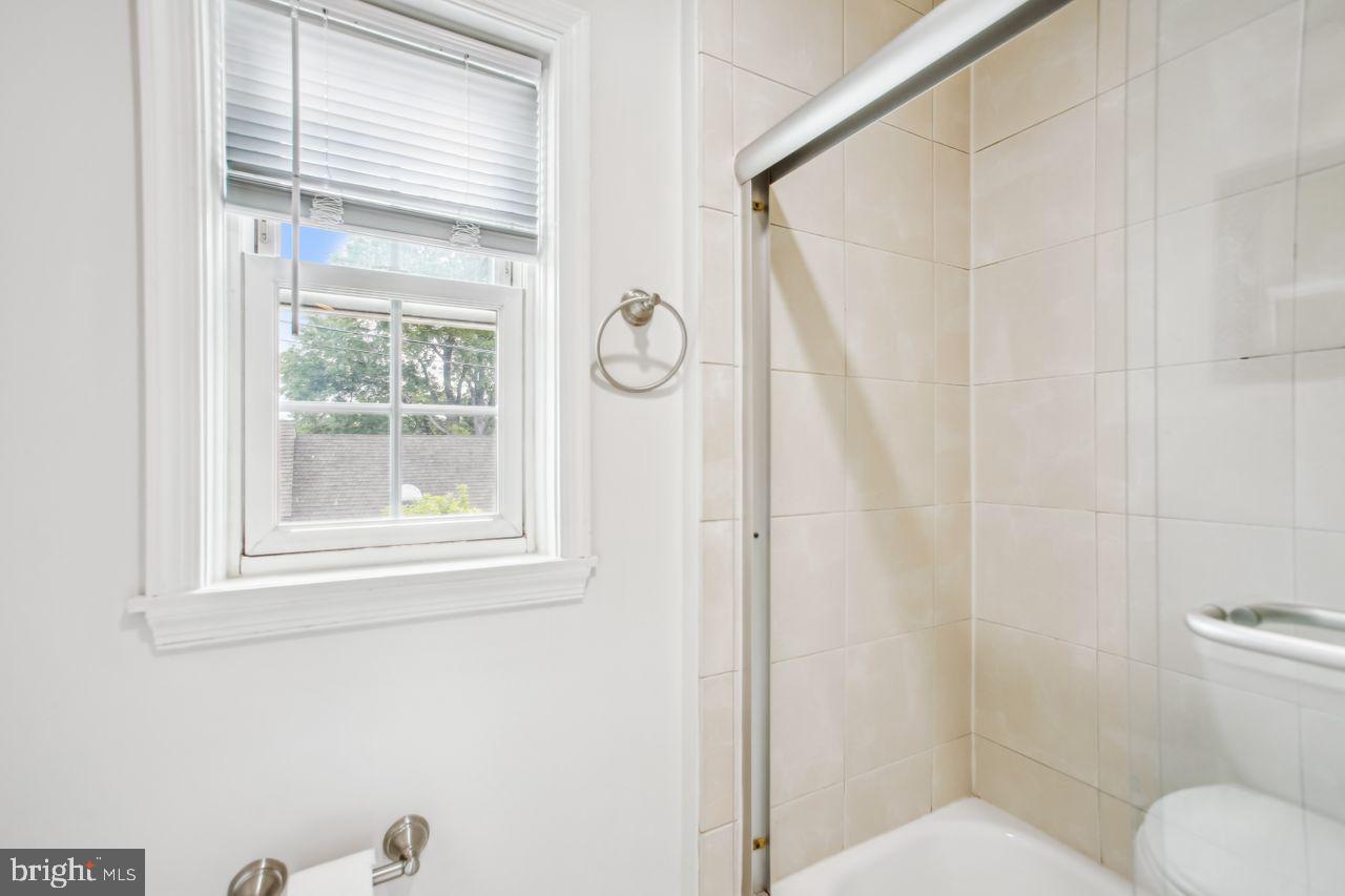 2015 37TH ST SE #301, WASHINGTON, District Of Columbia 20020, 2 Bedrooms Bedrooms, ,1 BathroomBathrooms,Residential,For sale,2015 37TH ST SE #301,DCDC2199132 MLS # DCDC2199132