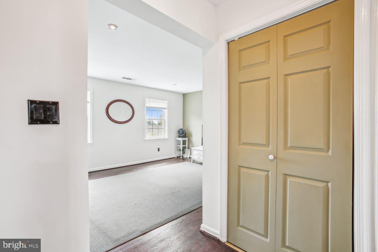 2015 37TH ST SE #301, WASHINGTON, District Of Columbia 20020, 2 Bedrooms Bedrooms, ,1 BathroomBathrooms,Residential,For sale,2015 37TH ST SE #301,DCDC2199132 MLS # DCDC2199132