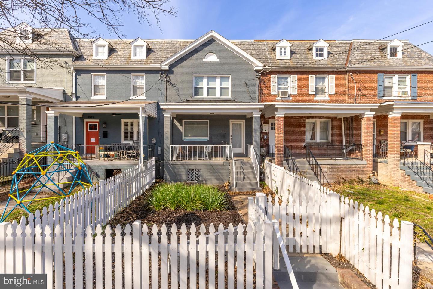 4914 3RD ST NW, WASHINGTON, District Of Columbia 20011, 4 Bedrooms Bedrooms, ,3 BathroomsBathrooms,Residential,For sale,4914 3RD ST NW,DCDC2199352 MLS # DCDC2199352