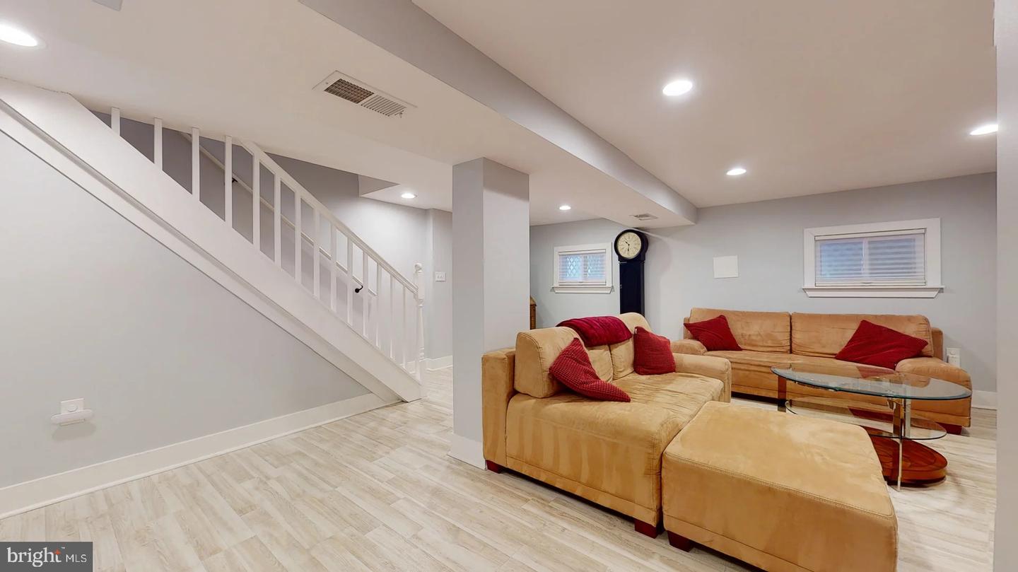 4914 3RD ST NW, WASHINGTON, District Of Columbia 20011, 4 Bedrooms Bedrooms, ,3 BathroomsBathrooms,Residential,For sale,4914 3RD ST NW,DCDC2199352 MLS # DCDC2199352