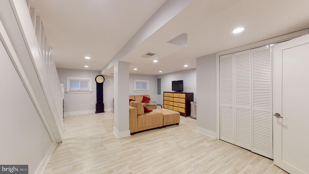 4914 3RD ST NW, WASHINGTON, District Of Columbia 20011, 4 Bedrooms Bedrooms, ,3 BathroomsBathrooms,Residential,For sale,4914 3RD ST NW,DCDC2199352 MLS # DCDC2199352