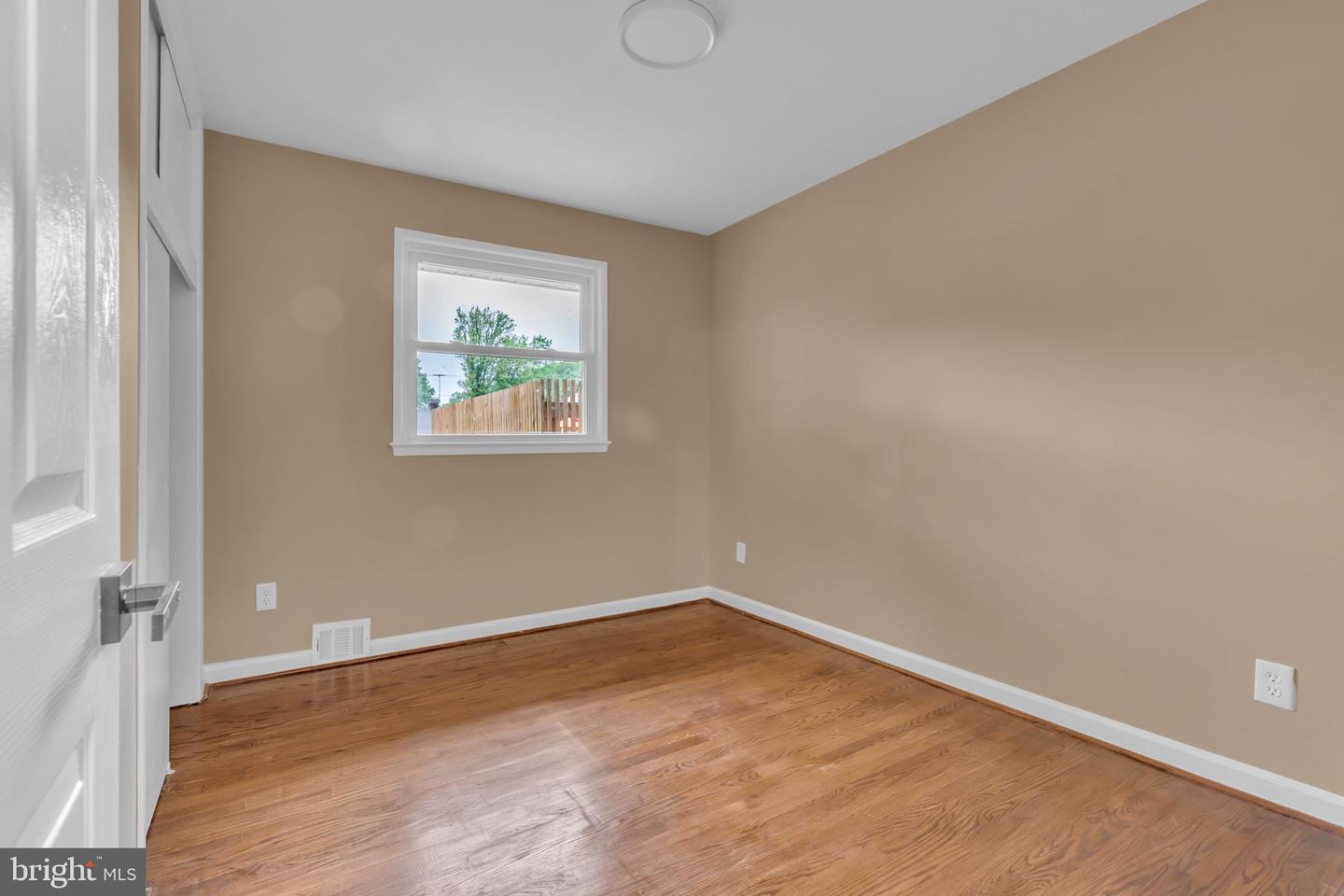 6809 BRADDOCK RD, SPRINGFIELD, Virginia 22151, 4 Bedrooms Bedrooms, ,3 BathroomsBathrooms,Residential,For sale,6809 BRADDOCK RD,VAFX2239036 MLS # VAFX2239036