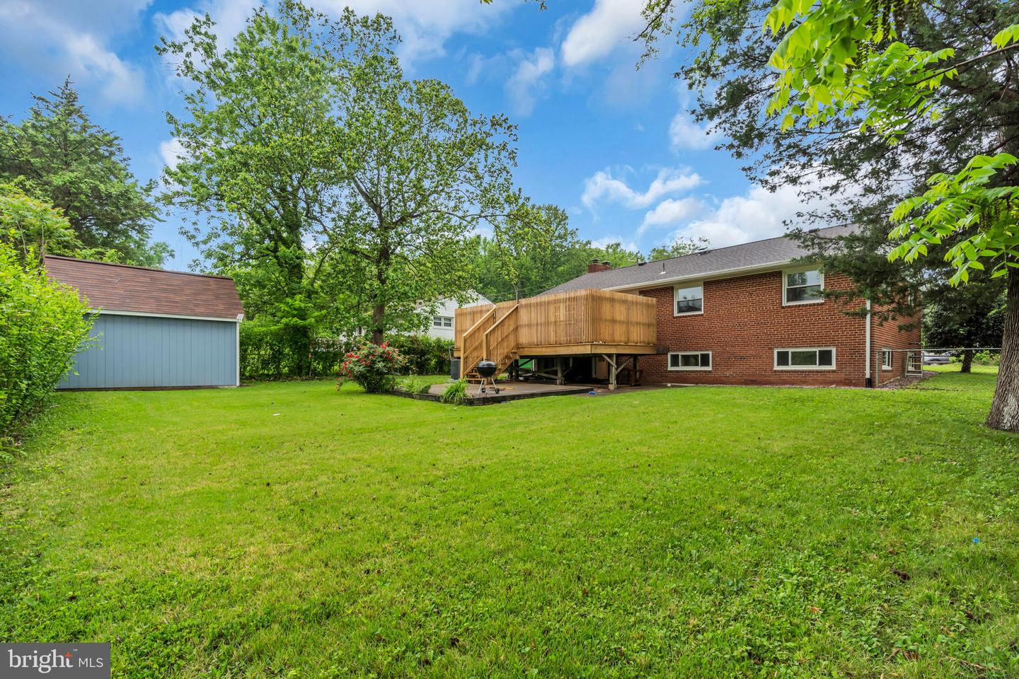 6809 BRADDOCK RD, SPRINGFIELD, Virginia 22151, 4 Bedrooms Bedrooms, ,3 BathroomsBathrooms,Residential,For sale,6809 BRADDOCK RD,VAFX2239036 MLS # VAFX2239036