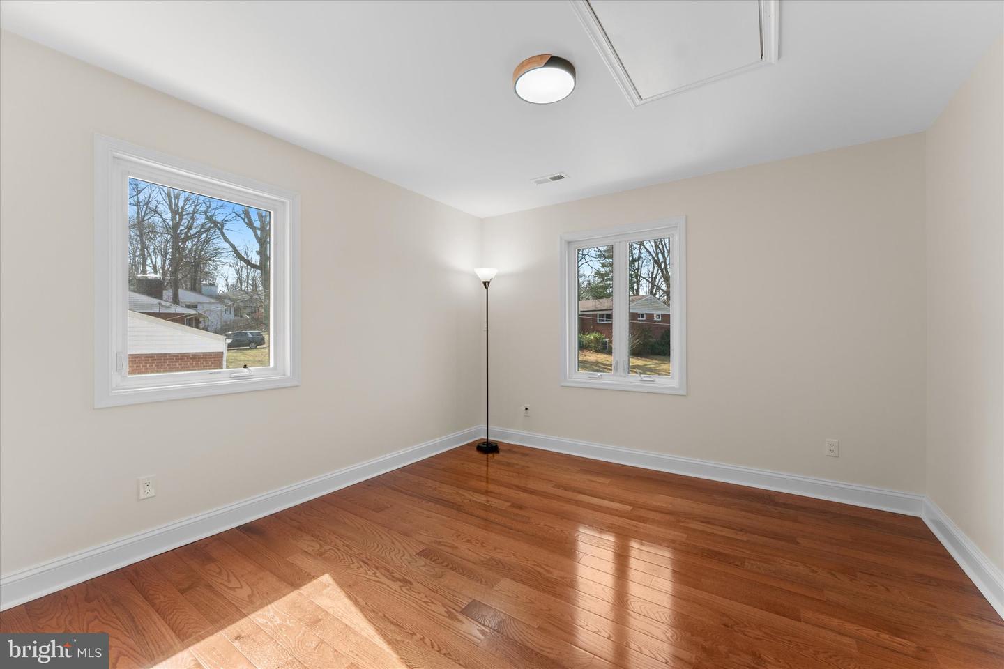 3805 CAROLYN AVE, FAIRFAX, Virginia 22031, 6 Bedrooms Bedrooms, ,5 BathroomsBathrooms,Residential,For sale,3805 CAROLYN AVE,VAFC2006278 MLS # VAFC2006278