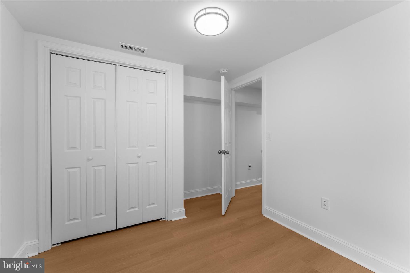 3805 CAROLYN AVE, FAIRFAX, Virginia 22031, 6 Bedrooms Bedrooms, ,5 BathroomsBathrooms,Residential,For sale,3805 CAROLYN AVE,VAFC2006278 MLS # VAFC2006278