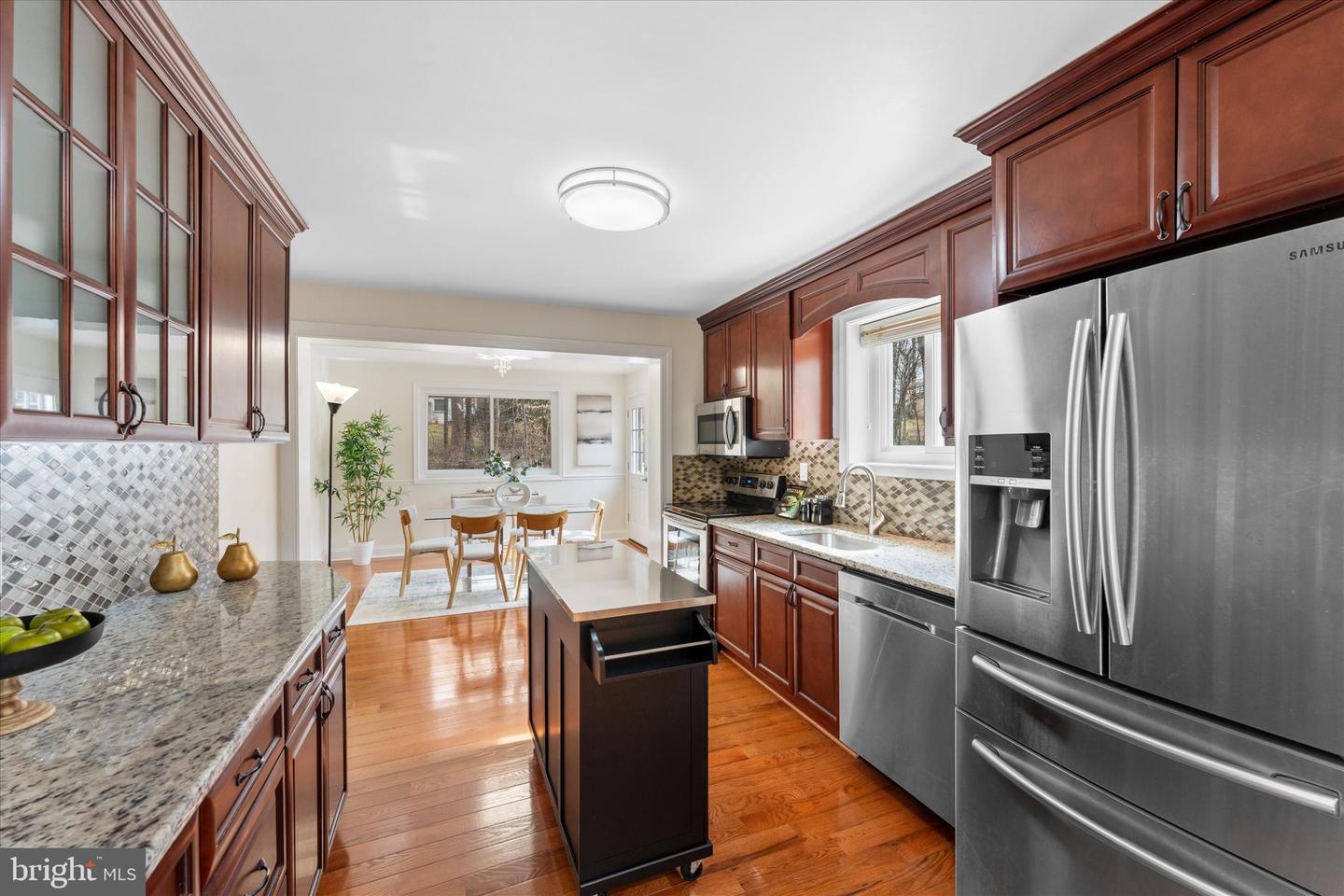 3805 CAROLYN AVE, FAIRFAX, Virginia 22031, 6 Bedrooms Bedrooms, ,5 BathroomsBathrooms,Residential,For sale,3805 CAROLYN AVE,VAFC2006278 MLS # VAFC2006278