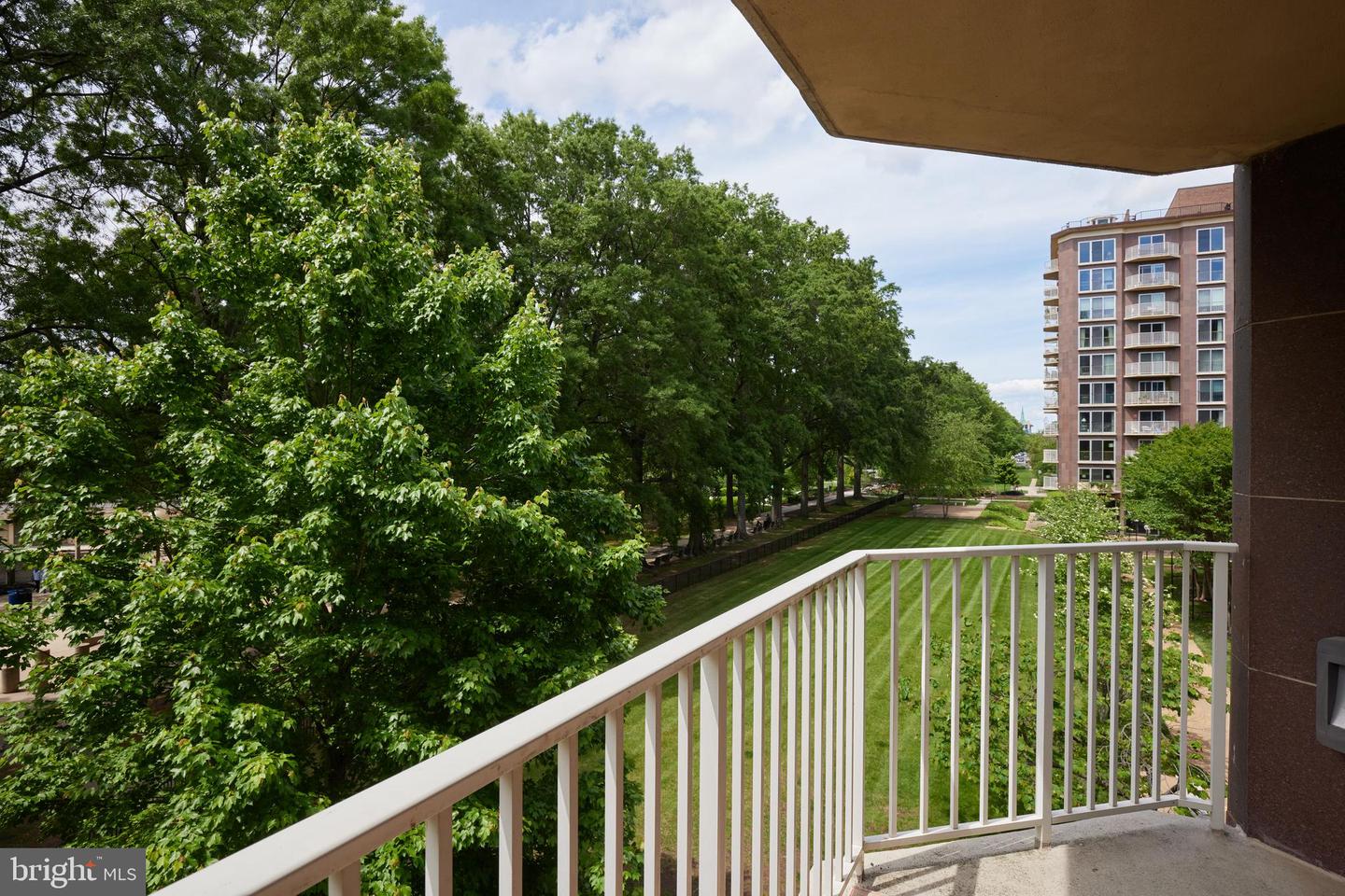 550 N ST SW #S201, WASHINGTON, District Of Columbia 20024, 3 Bedrooms Bedrooms, ,3 BathroomsBathrooms,Residential,For sale,550 N ST SW #S201,DCDC2199304 MLS # DCDC2199304