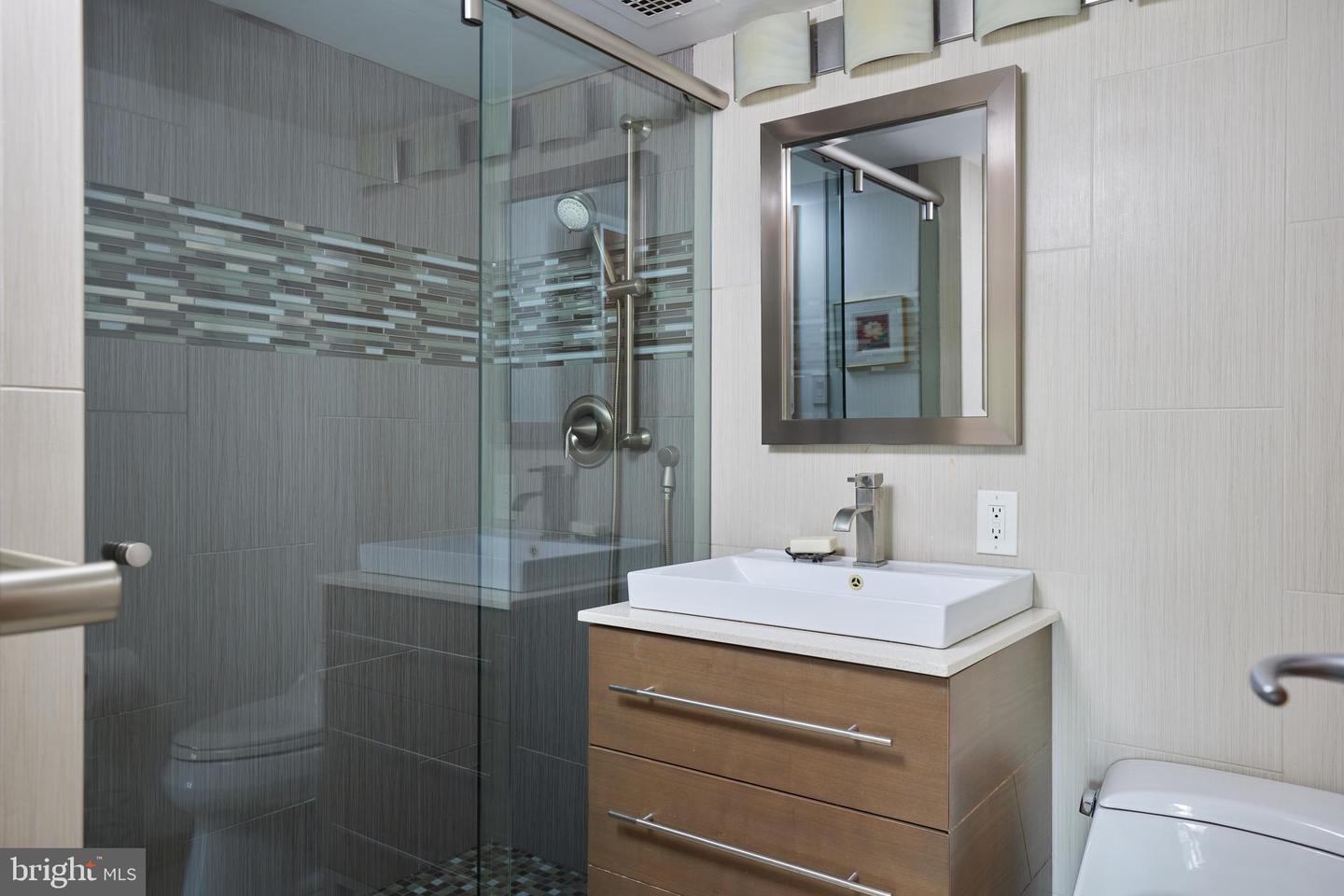 550 N ST SW #S201, WASHINGTON, District Of Columbia 20024, 3 Bedrooms Bedrooms, ,3 BathroomsBathrooms,Residential,For sale,550 N ST SW #S201,DCDC2199304 MLS # DCDC2199304