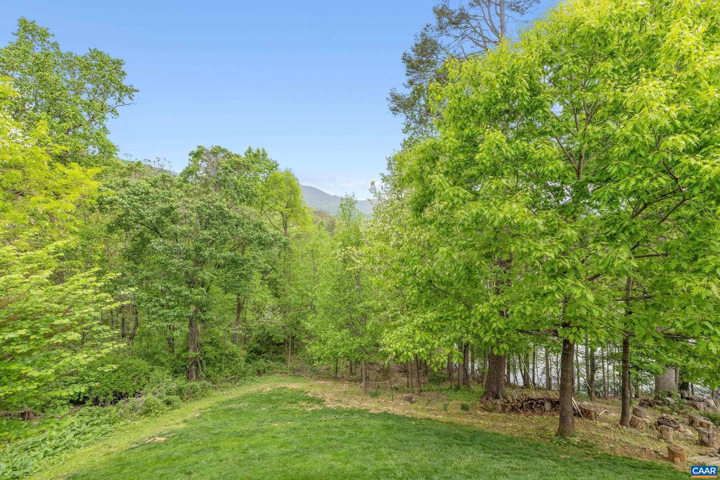 382 GRAYROCK DR, CROZET, Virginia 22932, 5 Bedrooms Bedrooms, ,3 BathroomsBathrooms,Residential,For sale,382 GRAYROCK DR,664155 MLS # 664155
