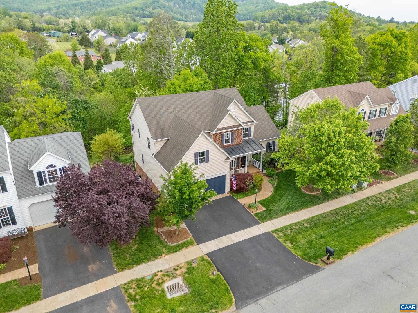 382 GRAYROCK DR, CROZET, Virginia 22932, 5 Bedrooms Bedrooms, ,3 BathroomsBathrooms,Residential,For sale,382 GRAYROCK DR,664155 MLS # 664155