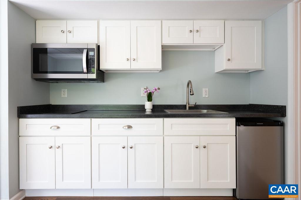 5861 ROCKFISH GAP TPKE, CROZET, Virginia 22932, 5 Bedrooms Bedrooms, ,5 BathroomsBathrooms,Residential,For sale,5861 ROCKFISH GAP TPKE,664174 MLS # 664174