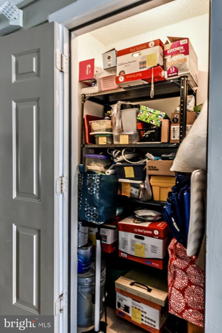 20963 TIMBER RIDGE TER #302, ASHBURN, Virginia 20147, 2 Bedrooms Bedrooms, ,2 BathroomsBathrooms,Residential,For sale,20963 TIMBER RIDGE TER #302,VALO2095764 MLS # VALO2095764