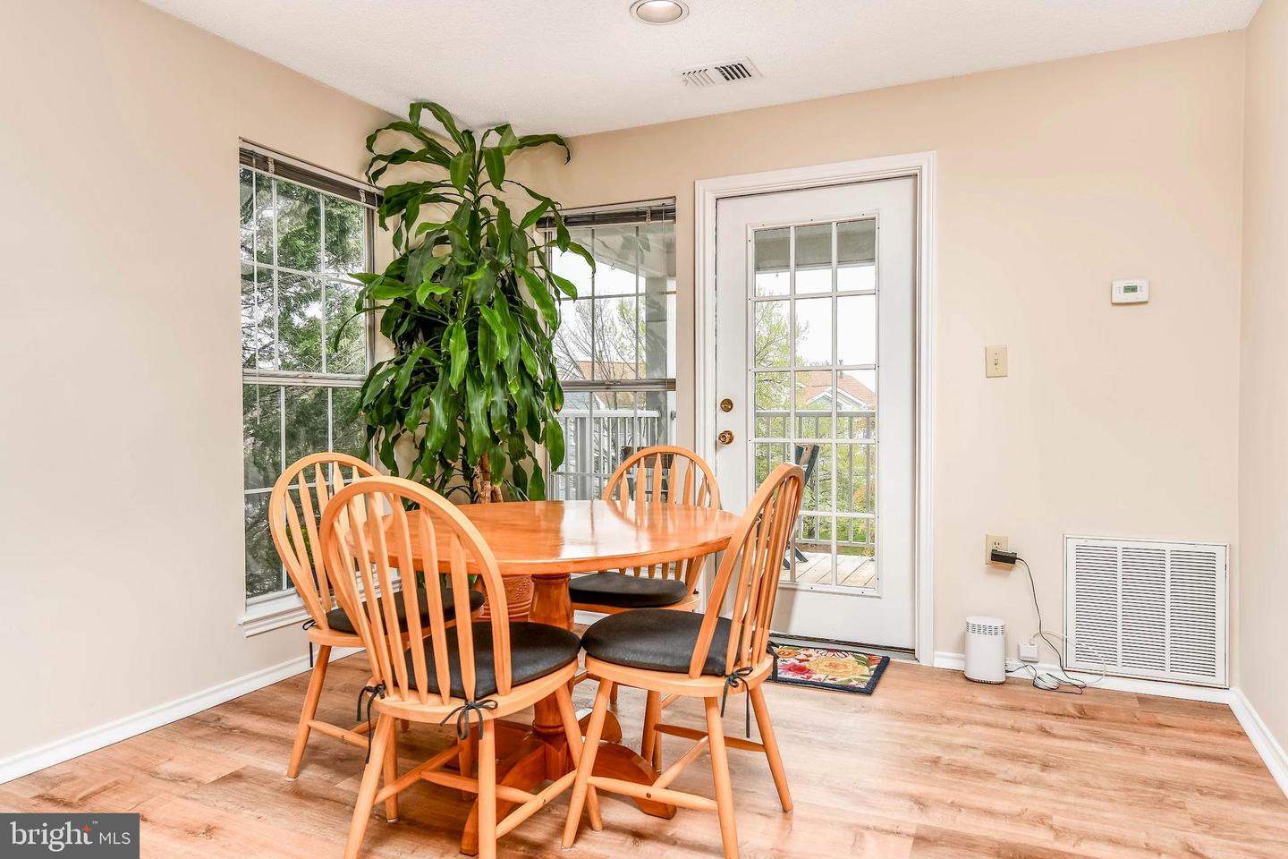 20963 TIMBER RIDGE TER #302, ASHBURN, Virginia 20147, 2 Bedrooms Bedrooms, ,2 BathroomsBathrooms,Residential,For sale,20963 TIMBER RIDGE TER #302,VALO2095764 MLS # VALO2095764