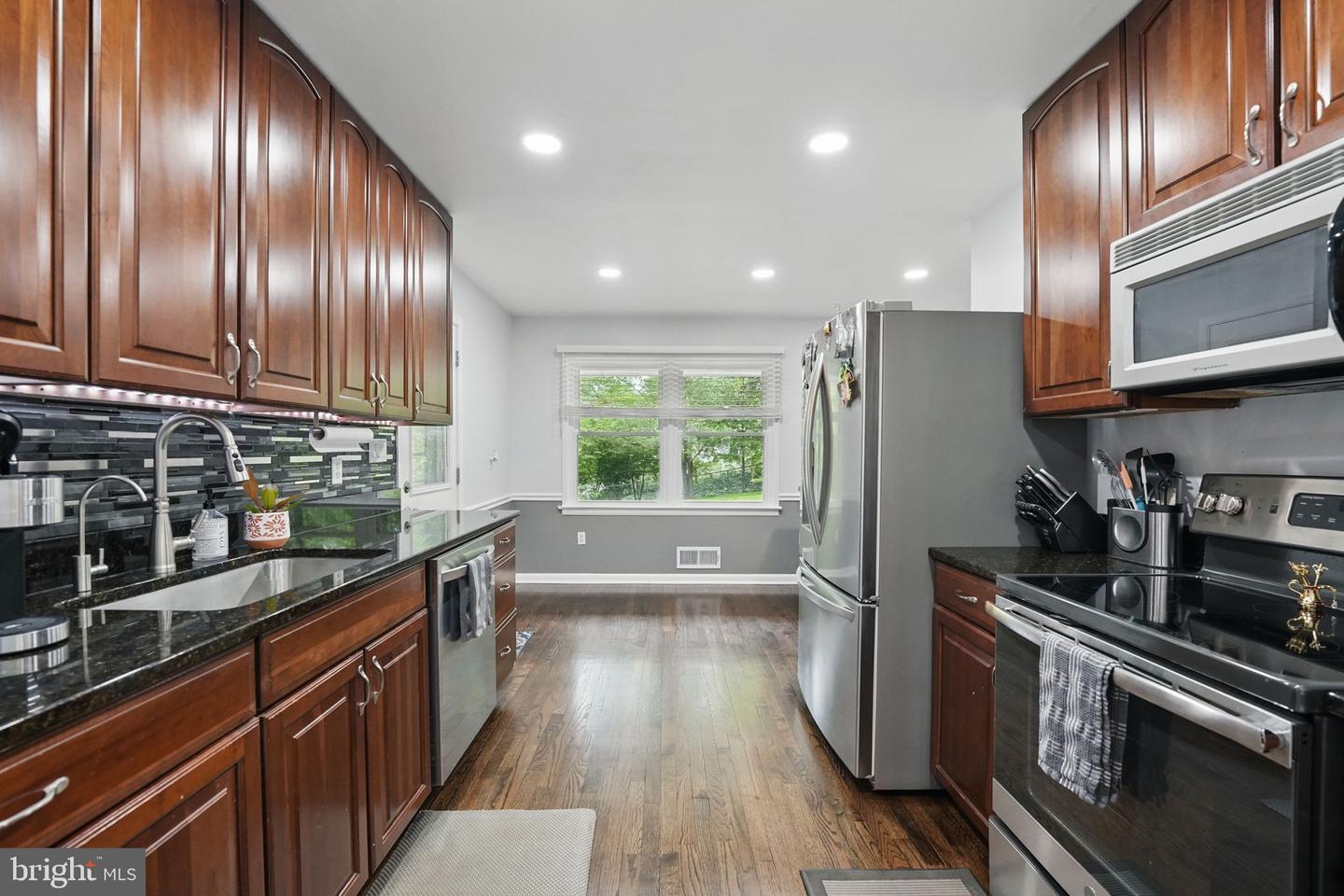 6404 YATES FORD RD, MANASSAS, Virginia 20111, 4 Bedrooms Bedrooms, ,3 BathroomsBathrooms,Residential,For sale,6404 YATES FORD RD,VAPW2094156 MLS # VAPW2094156