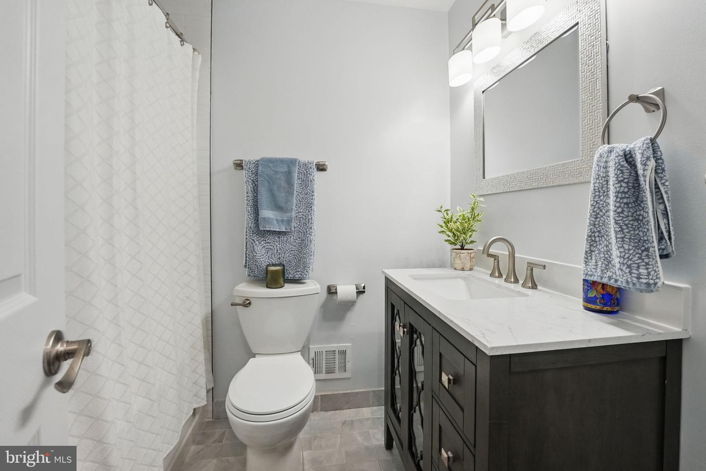6404 YATES FORD RD, MANASSAS, Virginia 20111, 4 Bedrooms Bedrooms, ,3 BathroomsBathrooms,Residential,For sale,6404 YATES FORD RD,VAPW2094156 MLS # VAPW2094156