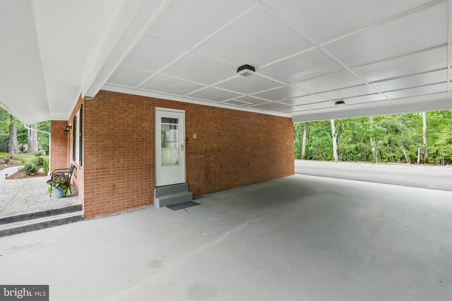 6404 YATES FORD RD, MANASSAS, Virginia 20111, 4 Bedrooms Bedrooms, ,3 BathroomsBathrooms,Residential,For sale,6404 YATES FORD RD,VAPW2094156 MLS # VAPW2094156