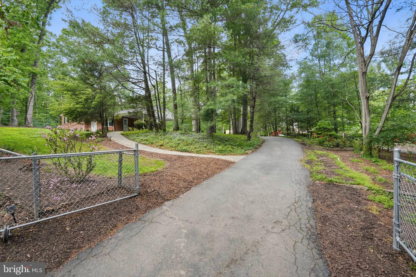 6404 YATES FORD RD, MANASSAS, Virginia 20111, 4 Bedrooms Bedrooms, ,3 BathroomsBathrooms,Residential,For sale,6404 YATES FORD RD,VAPW2094156 MLS # VAPW2094156