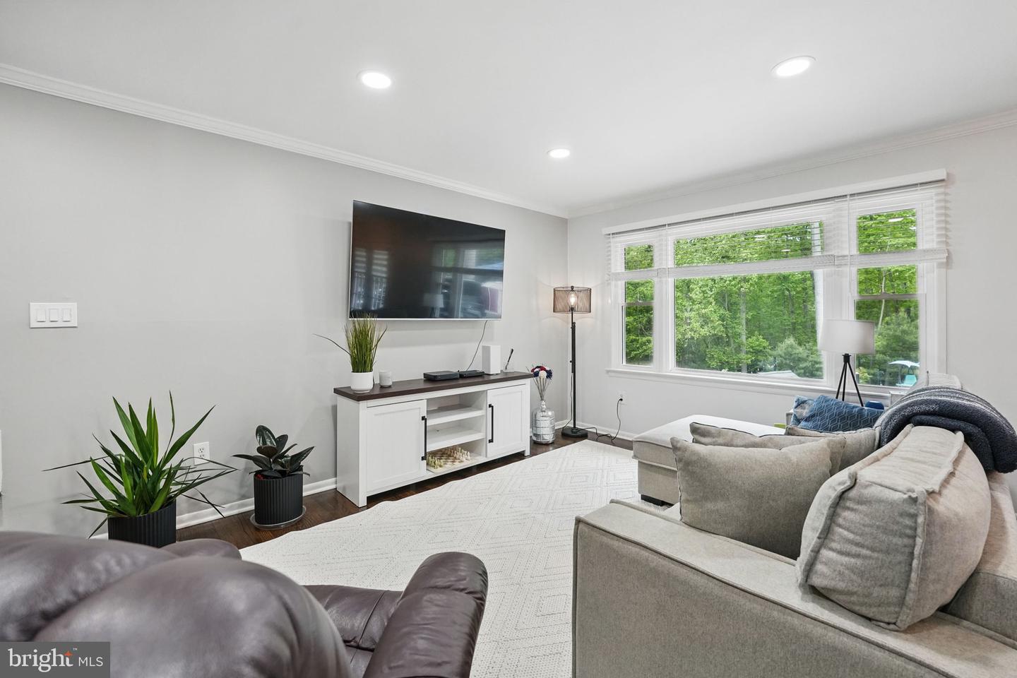 6404 YATES FORD RD, MANASSAS, Virginia 20111, 4 Bedrooms Bedrooms, ,3 BathroomsBathrooms,Residential,For sale,6404 YATES FORD RD,VAPW2094156 MLS # VAPW2094156