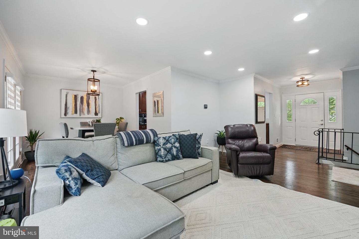 6404 YATES FORD RD, MANASSAS, Virginia 20111, 4 Bedrooms Bedrooms, ,3 BathroomsBathrooms,Residential,For sale,6404 YATES FORD RD,VAPW2094156 MLS # VAPW2094156