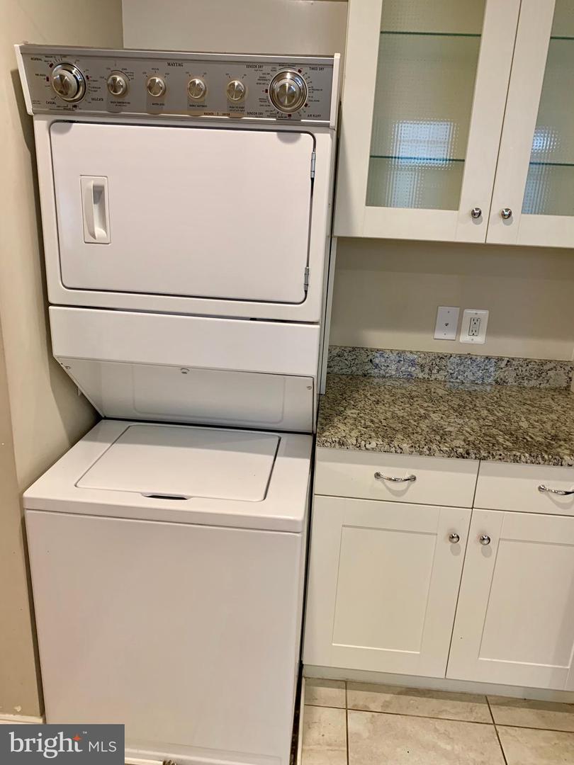 3528 14TH ST N, ARLINGTON, Virginia 22201, 6 Bedrooms Bedrooms, ,5 BathroomsBathrooms,Residential,For sale,3528 14TH ST N,VAAR2057134 MLS # VAAR2057134
