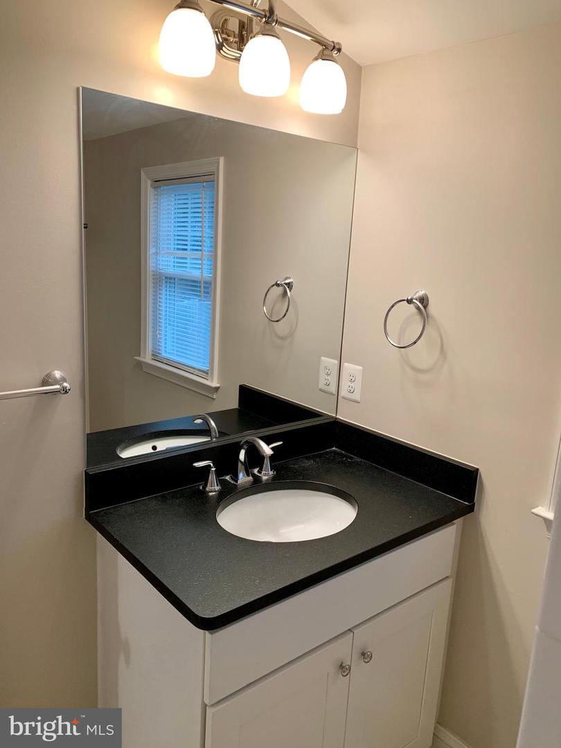 3528 14TH ST N, ARLINGTON, Virginia 22201, 6 Bedrooms Bedrooms, ,5 BathroomsBathrooms,Residential,For sale,3528 14TH ST N,VAAR2057134 MLS # VAAR2057134