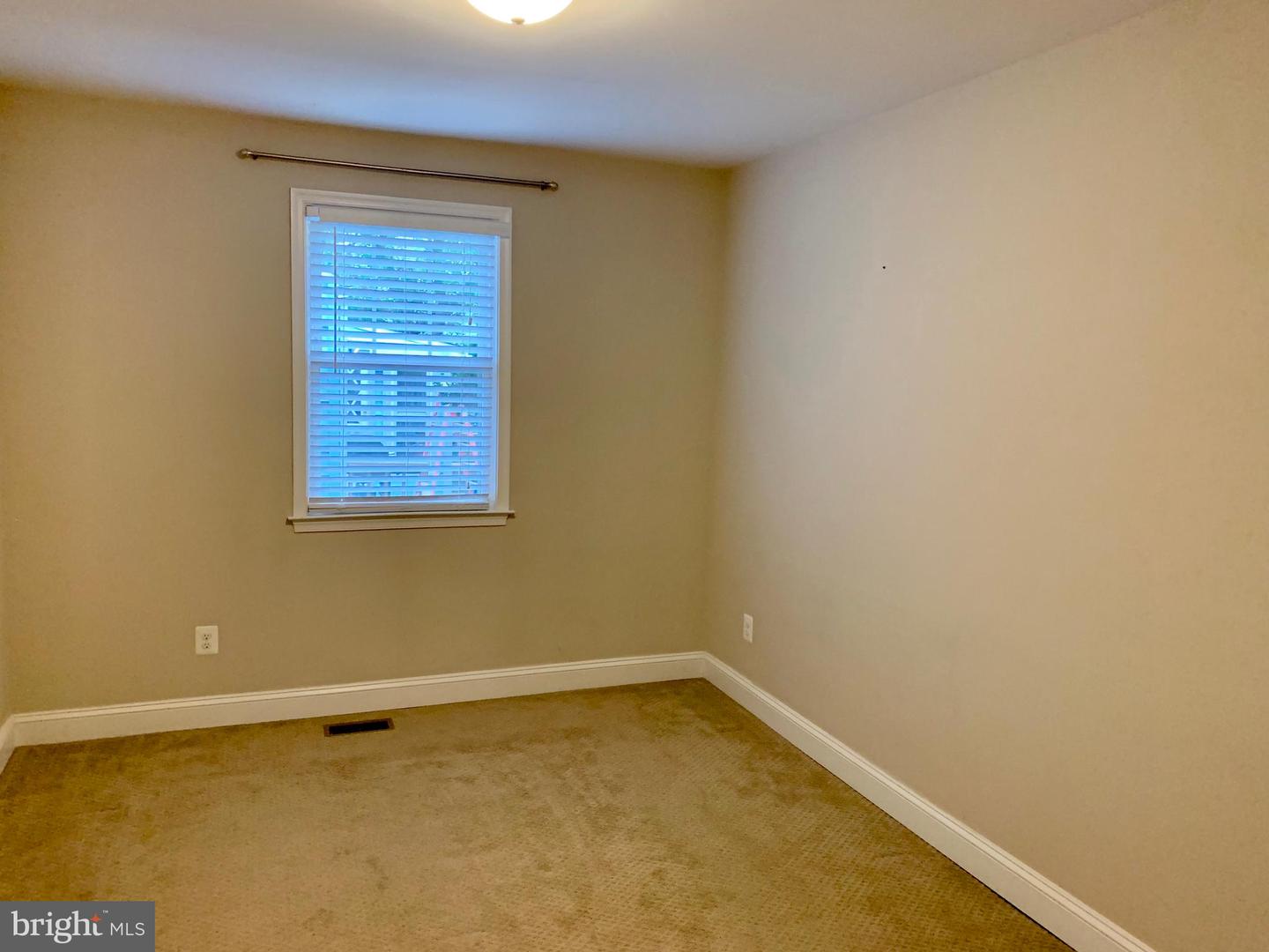 3528 14TH ST N, ARLINGTON, Virginia 22201, 6 Bedrooms Bedrooms, ,5 BathroomsBathrooms,Residential,For sale,3528 14TH ST N,VAAR2057134 MLS # VAAR2057134