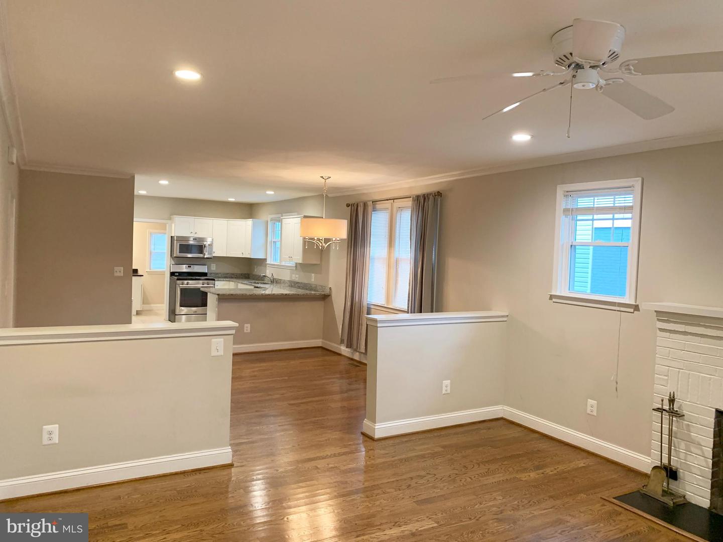 3528 14TH ST N, ARLINGTON, Virginia 22201, 6 Bedrooms Bedrooms, ,5 BathroomsBathrooms,Residential,For sale,3528 14TH ST N,VAAR2057134 MLS # VAAR2057134