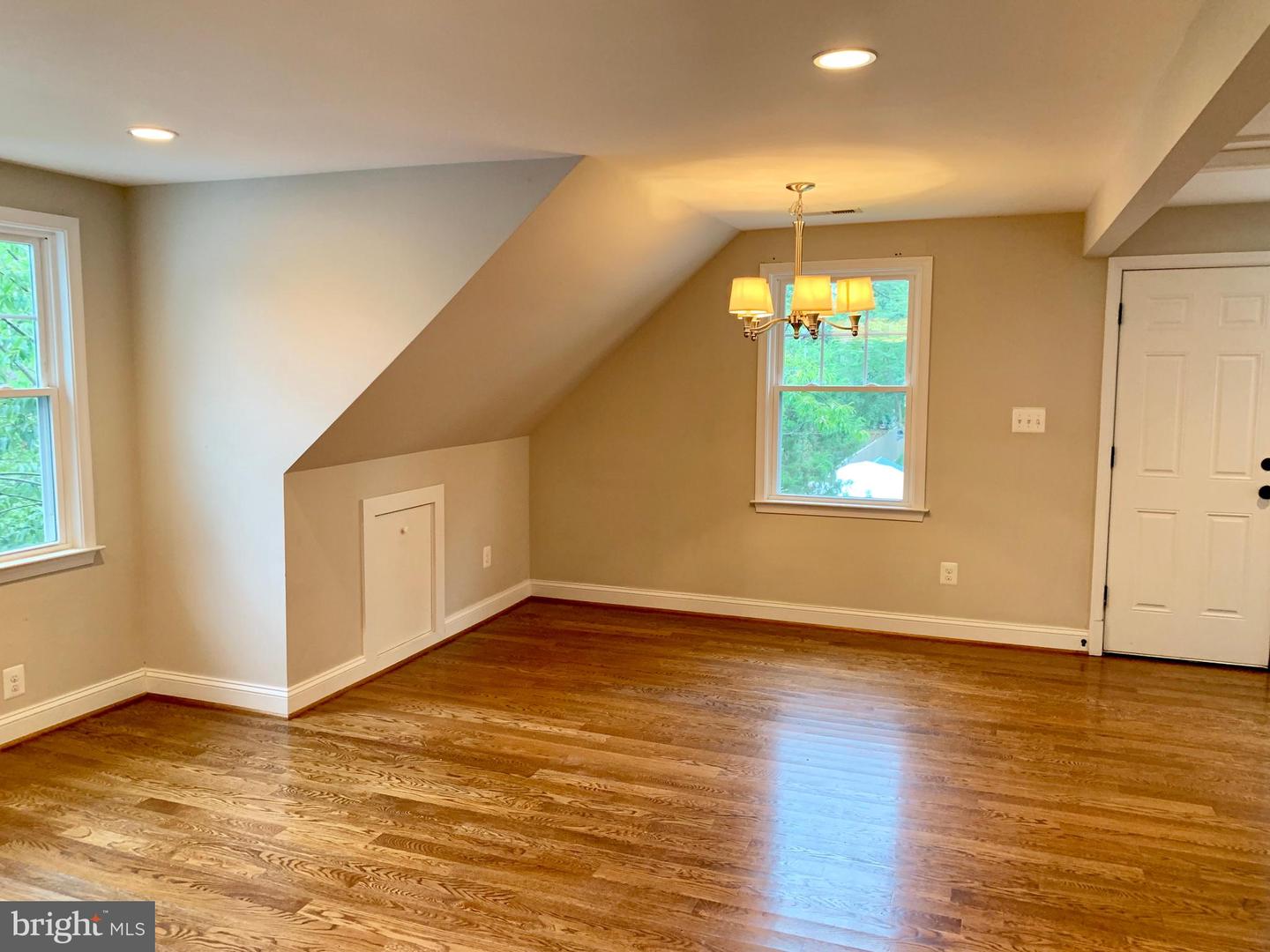 3528 14TH ST N, ARLINGTON, Virginia 22201, 6 Bedrooms Bedrooms, ,5 BathroomsBathrooms,Residential,For sale,3528 14TH ST N,VAAR2057134 MLS # VAAR2057134