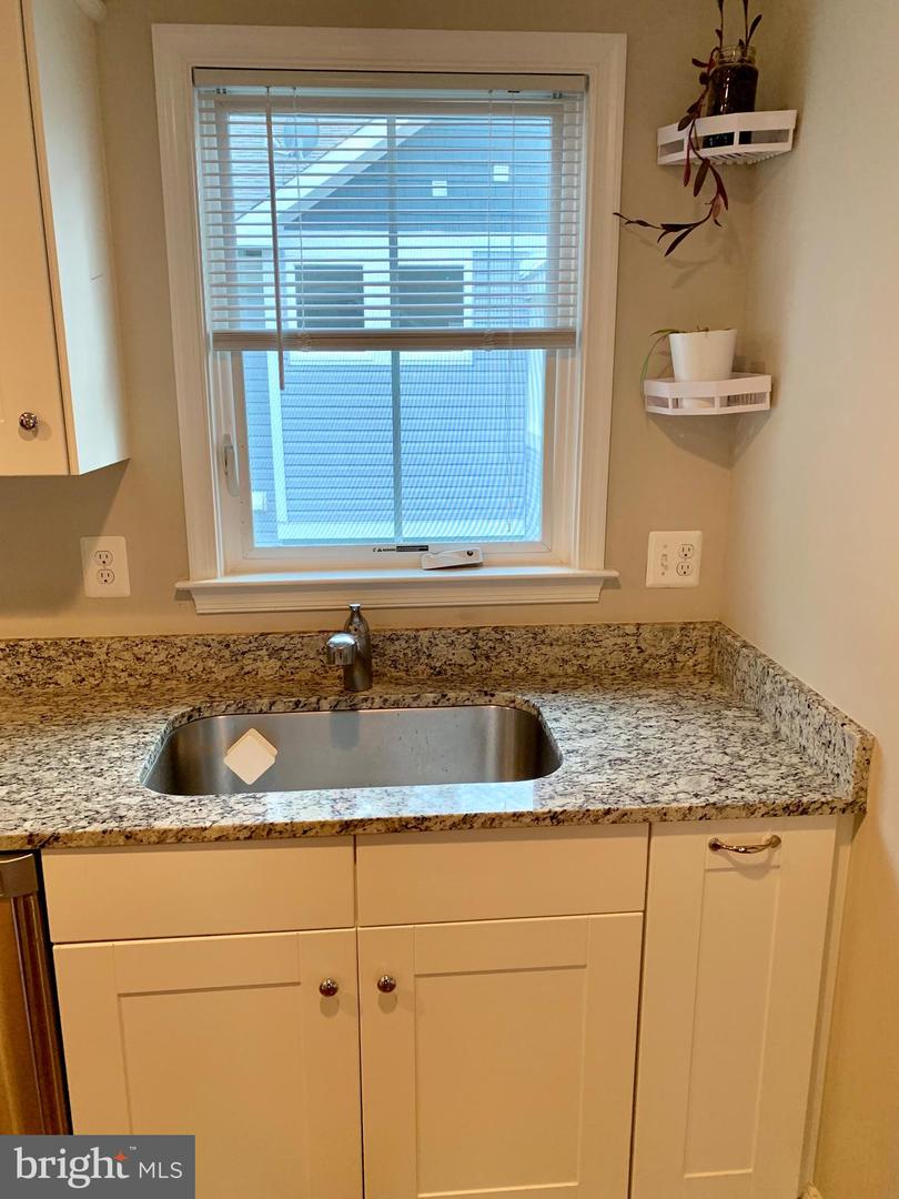 3528 14TH ST N, ARLINGTON, Virginia 22201, 6 Bedrooms Bedrooms, ,5 BathroomsBathrooms,Residential,For sale,3528 14TH ST N,VAAR2057134 MLS # VAAR2057134