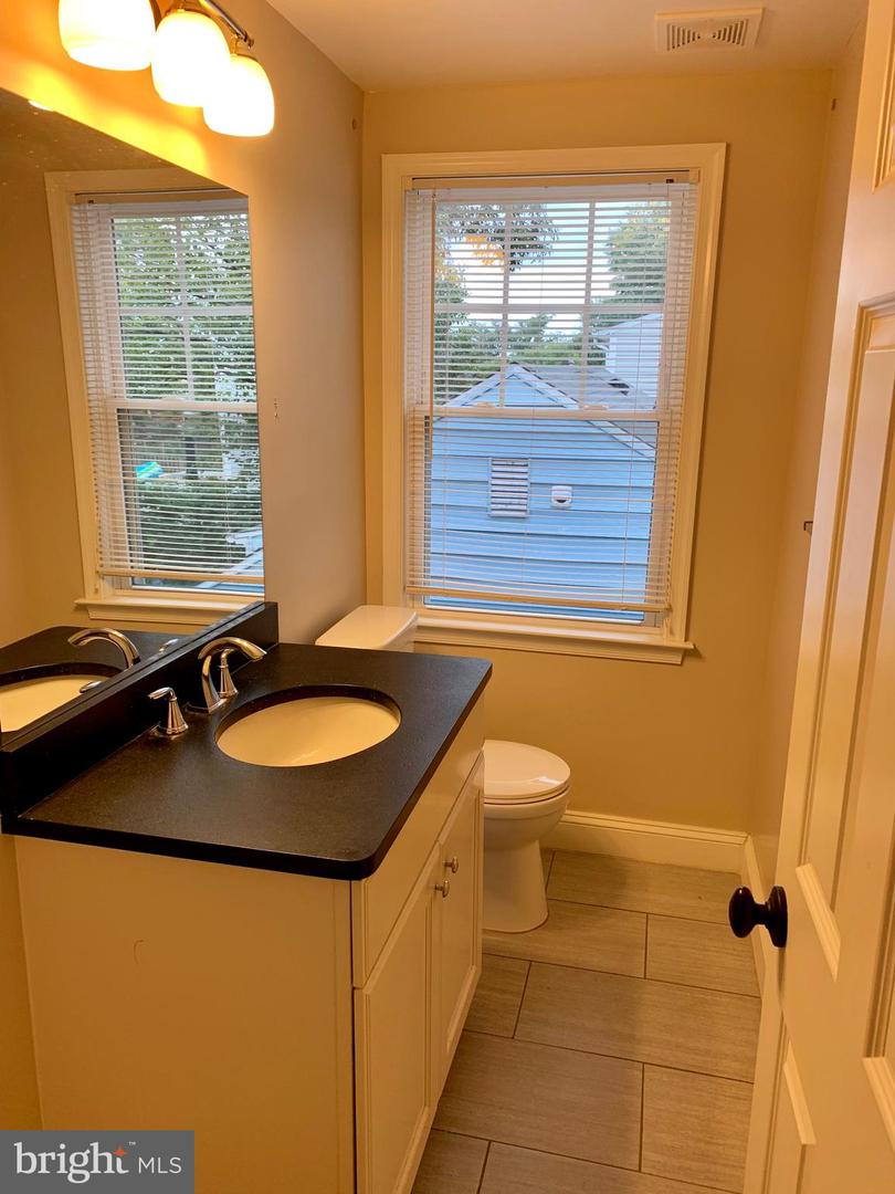 3528 14TH ST N, ARLINGTON, Virginia 22201, 6 Bedrooms Bedrooms, ,5 BathroomsBathrooms,Residential,For sale,3528 14TH ST N,VAAR2057134 MLS # VAAR2057134