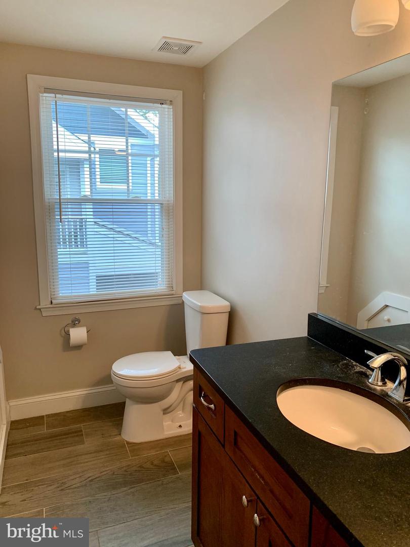 3528 14TH ST N, ARLINGTON, Virginia 22201, 6 Bedrooms Bedrooms, ,5 BathroomsBathrooms,Residential,For sale,3528 14TH ST N,VAAR2057134 MLS # VAAR2057134