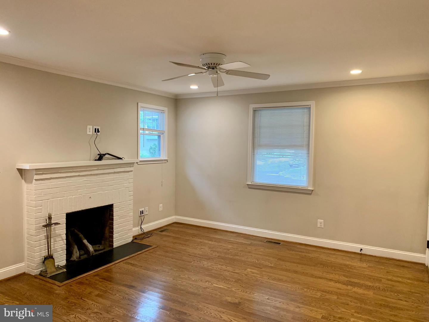 3528 14TH ST N, ARLINGTON, Virginia 22201, 6 Bedrooms Bedrooms, ,5 BathroomsBathrooms,Residential,For sale,3528 14TH ST N,VAAR2057134 MLS # VAAR2057134