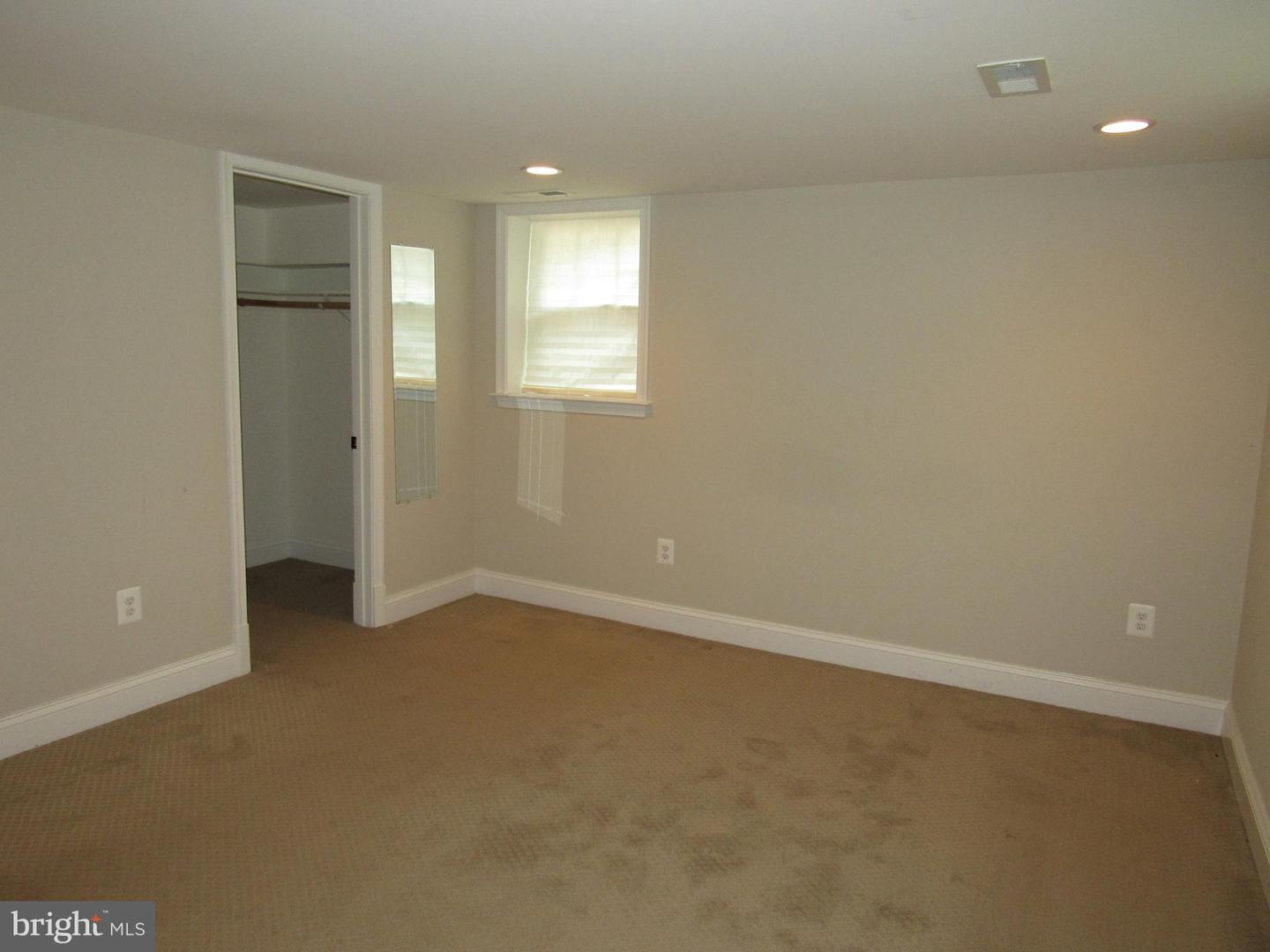 3528 14TH ST N, ARLINGTON, Virginia 22201, 6 Bedrooms Bedrooms, ,5 BathroomsBathrooms,Residential,For sale,3528 14TH ST N,VAAR2057134 MLS # VAAR2057134
