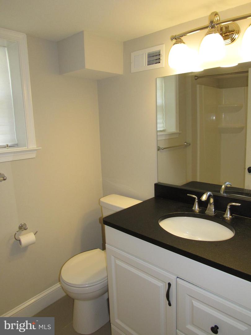 3528 14TH ST N, ARLINGTON, Virginia 22201, 6 Bedrooms Bedrooms, ,5 BathroomsBathrooms,Residential,For sale,3528 14TH ST N,VAAR2057134 MLS # VAAR2057134